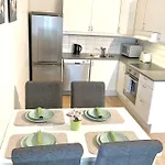 Apartamento Demims - Location & Parking