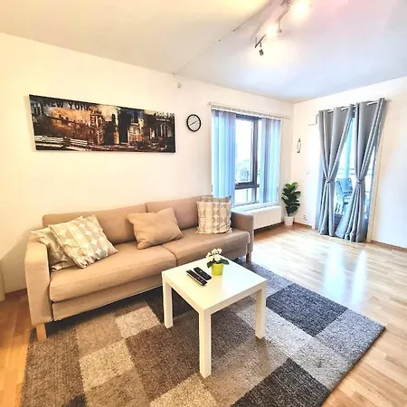Demims - Location & Parking Lillestrøm