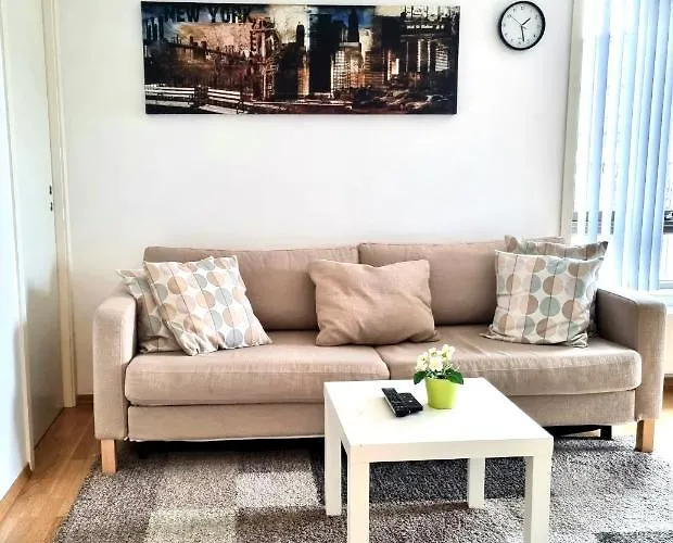 Demims - Location & Parking *